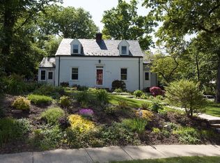 2600 S Hayes St, Arlington, VA 22202