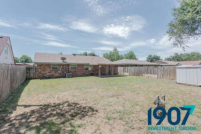 709 NW 16th St — Photo 30