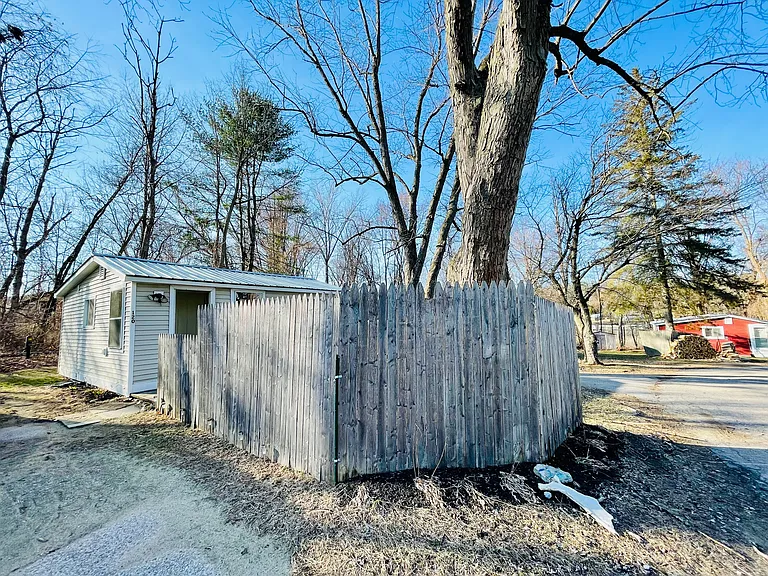 120 Calm Cove Cir — Photo 3