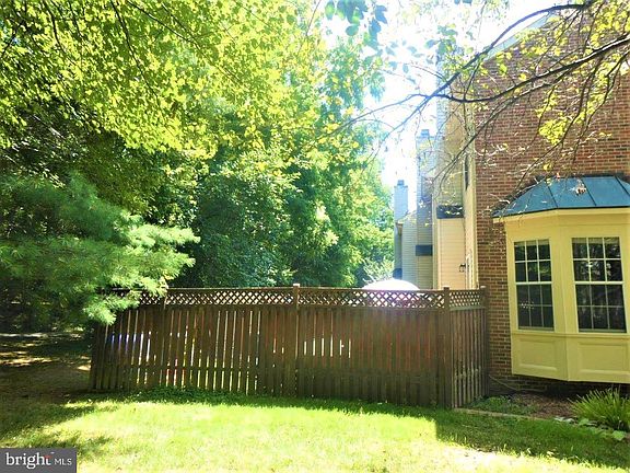 3rd image of 20563 Lowfield Dr