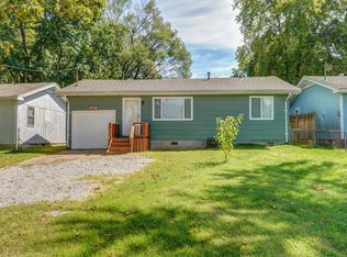 2732 N Pierce Ave, Springfield, MO 65803