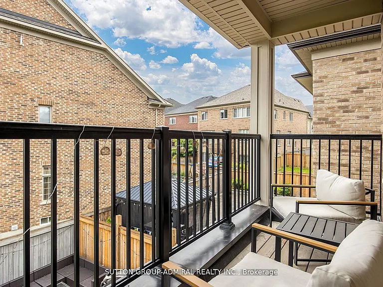 36 Hurst Ave — Photo 6