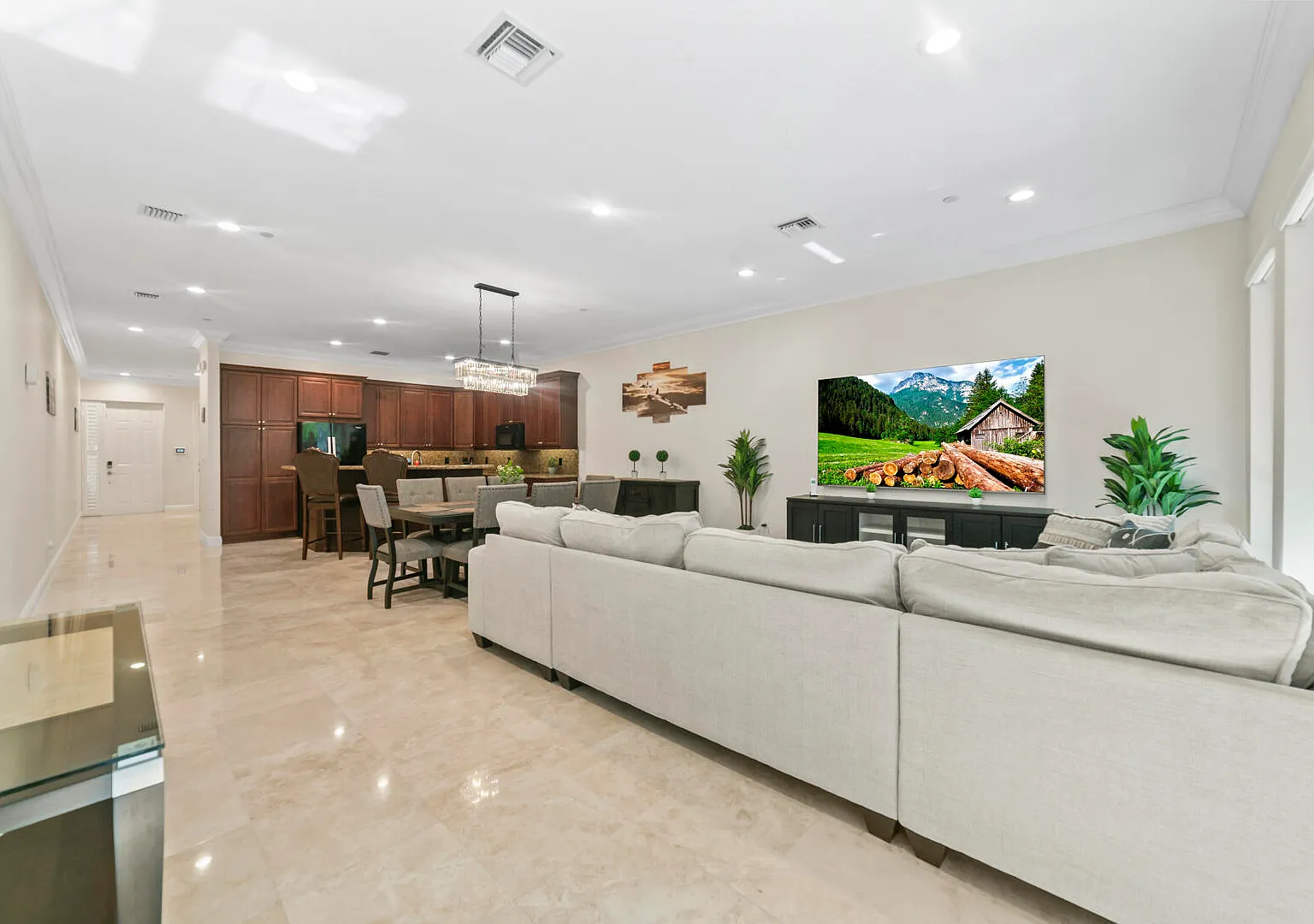 3 bed, 3.5 bath, 3083 sqft, $6,400 — Photo 2