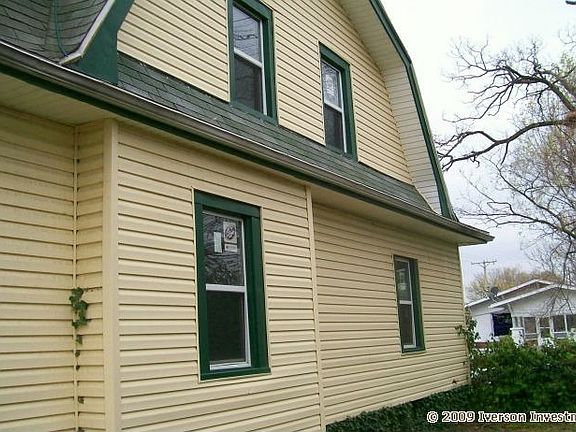 2nd image of 816 N Upland Ave