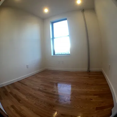 Rented by Bohemia Realty Group | media 22