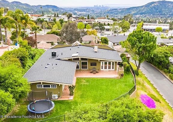 5th image of 2140 Patagonia Dr