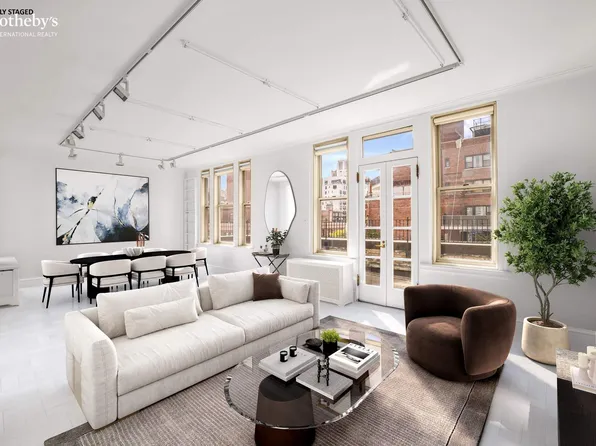 1065 Lexington Avenue image 1 of 11