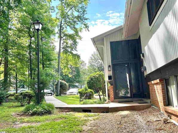111 Briarview Cir, Greenville, SC 29615