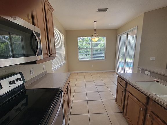 2nd image of 1790 Scarlett Ave