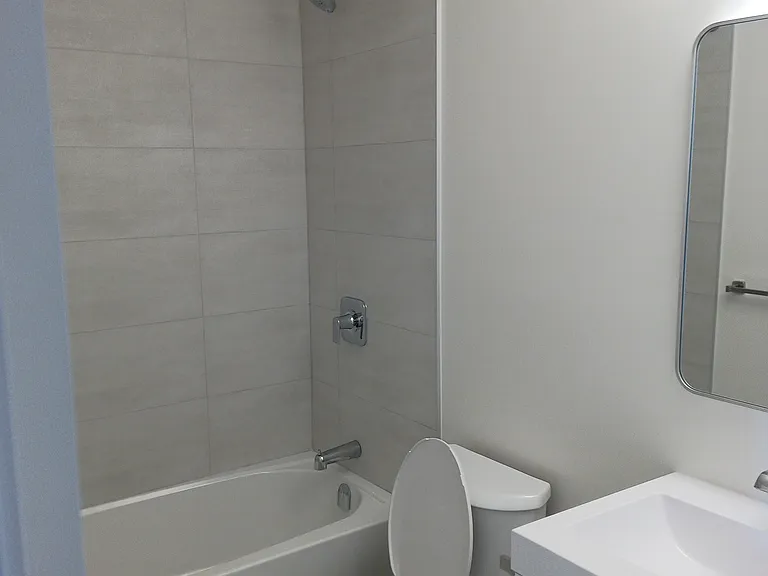Bright Bathroom with Top line, prestigious Moen Finishes