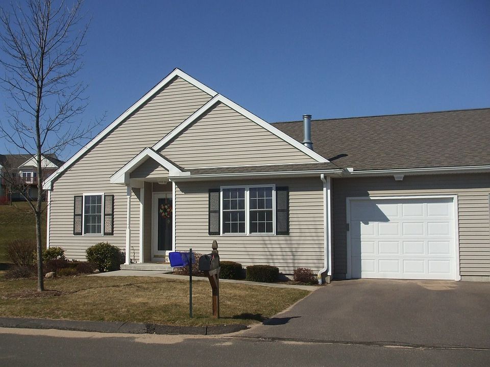 Immaculate 2-bdrm home