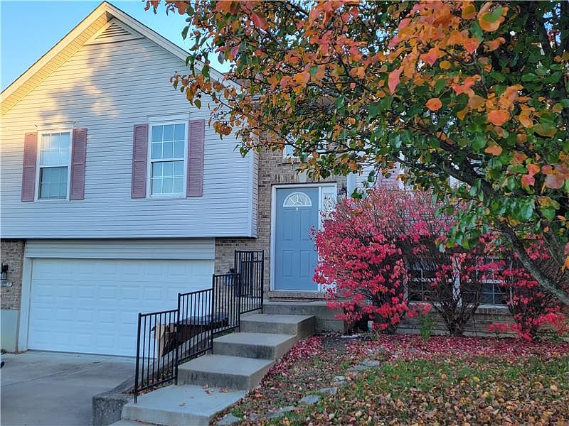 1st image of 2824 Lauren Meadows Dr