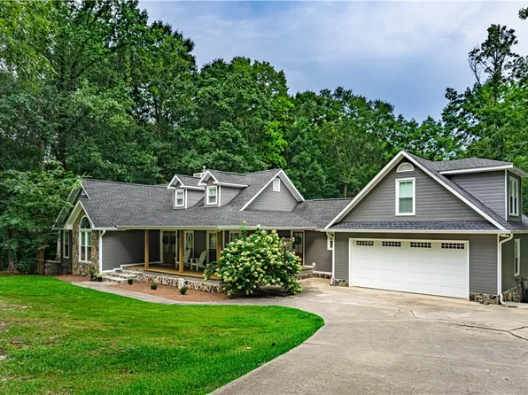 513 Lee Road 601, Phenix City, AL 36870