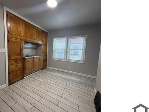 2406 N 41st St, Milwaukee, WI 53210