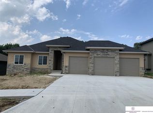 2304 N 188th St, Elkhorn, NE 68022