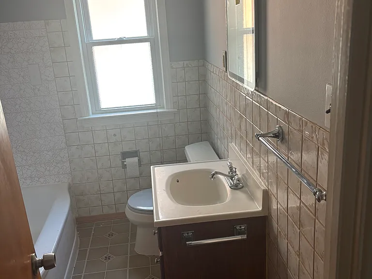 8211 Whittington Dr — Photo 27