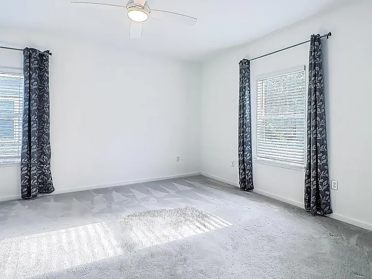 597 Lake Sinclair St — Photo 49