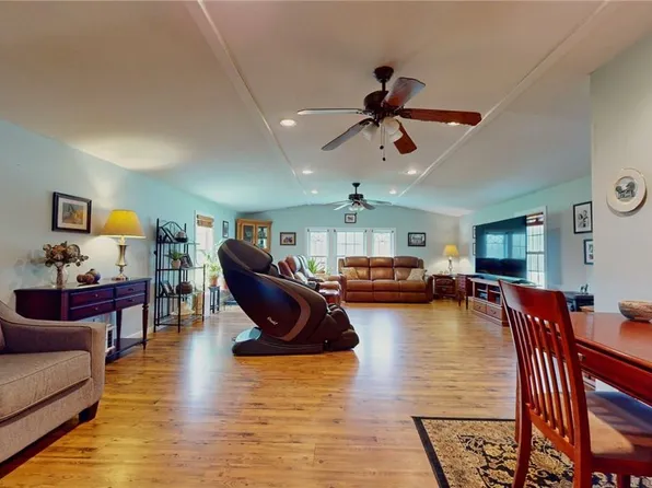 361 Howell Street, Pine Bush, NY 12566