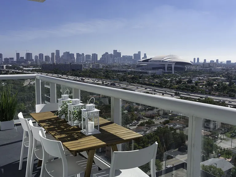 Pier 19 Residences and Marina — Photo 14