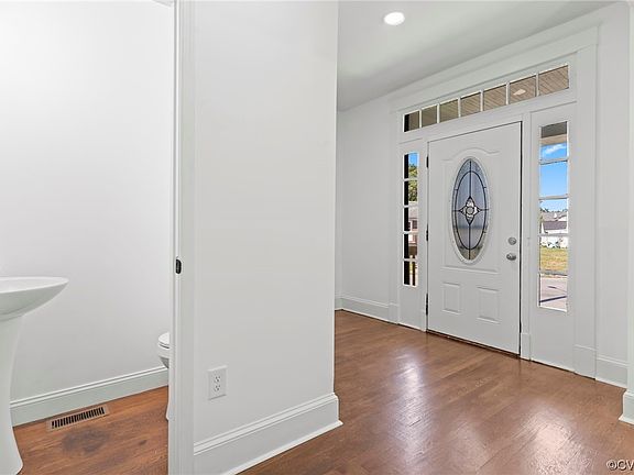 5th image of 3303 Florida Ave
