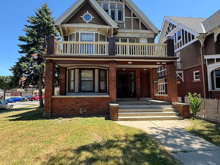 1004 S 22nd St — Photo 1