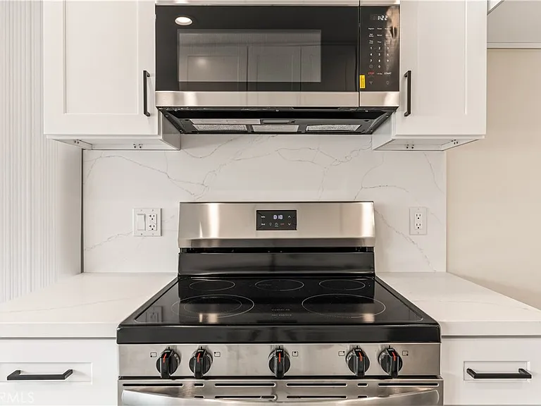 5409 Radford Ave #7 — Photo 8