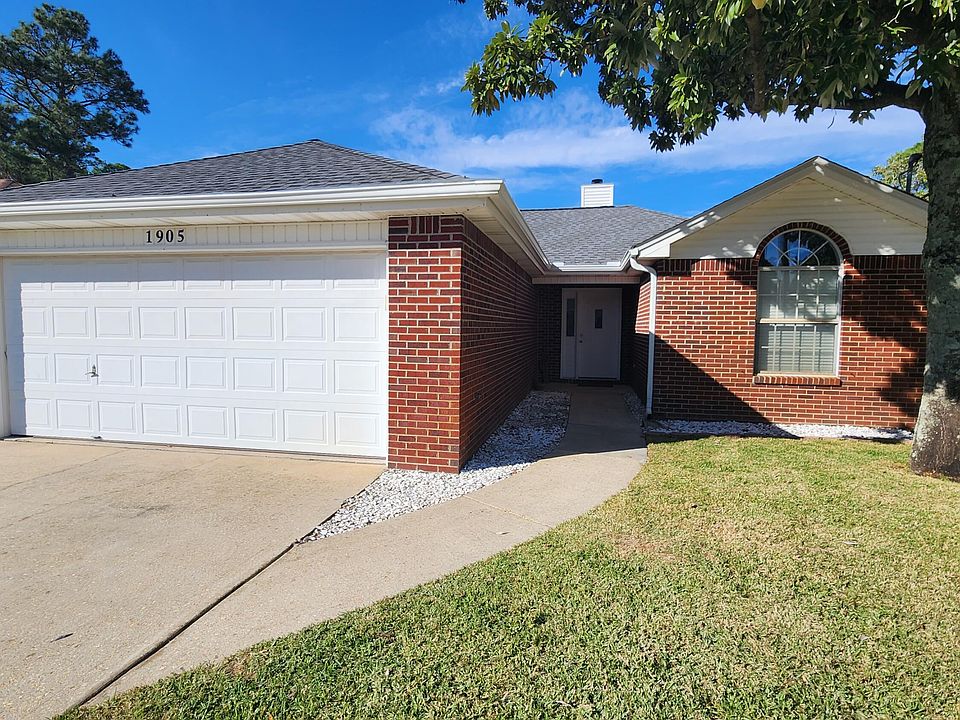 1st image of 1905 Summer Hills Ln