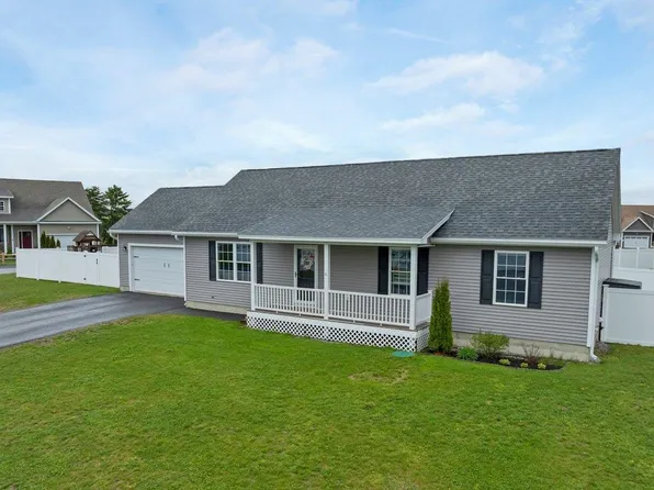77 Rolling Hills Drive, Tilton, NH 03276