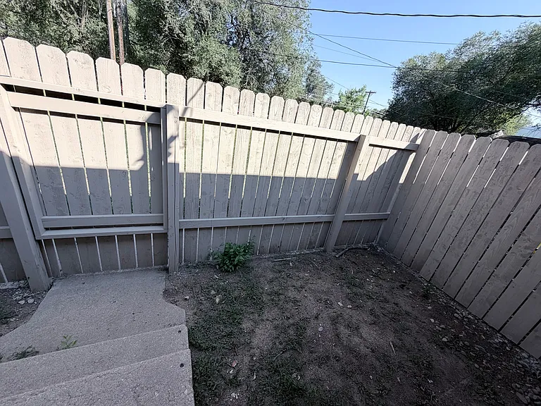 475 Glen View Ct #475 — Photo 3