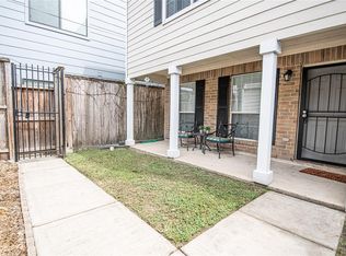 1011 Ruthven St, Houston, TX 77019