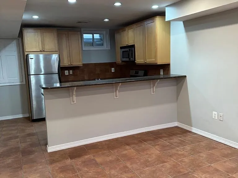 2022 Fairmount Ave #1F — Photo 18