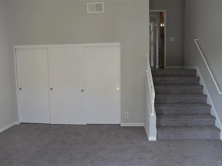 1018 Grape St — Photo 21