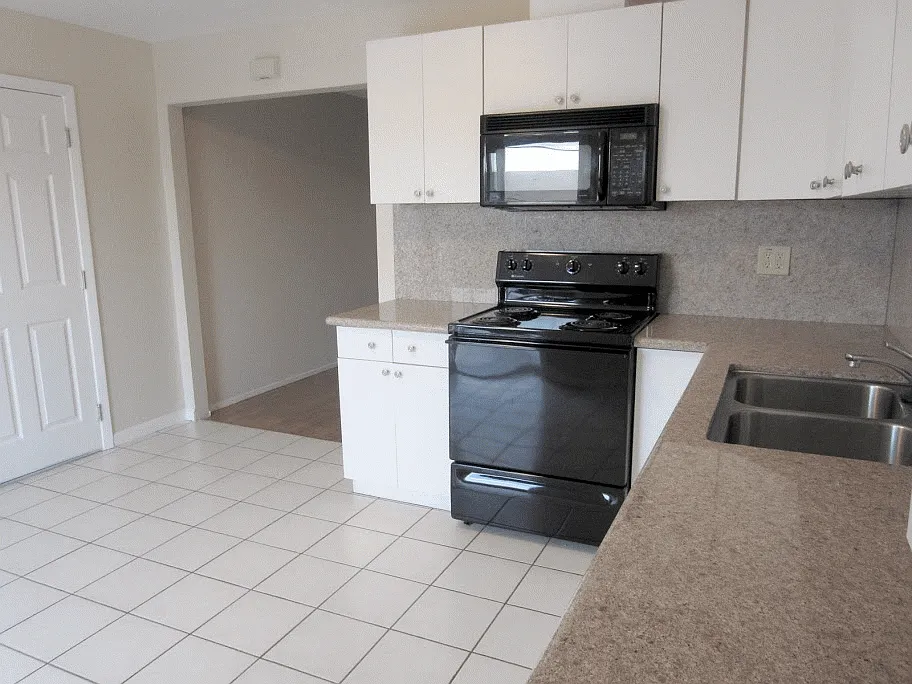 241 Patricia Ave photo 1