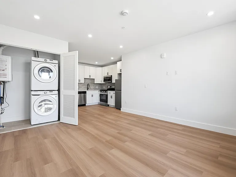 337 Johnston Ave #305 — Photo 10