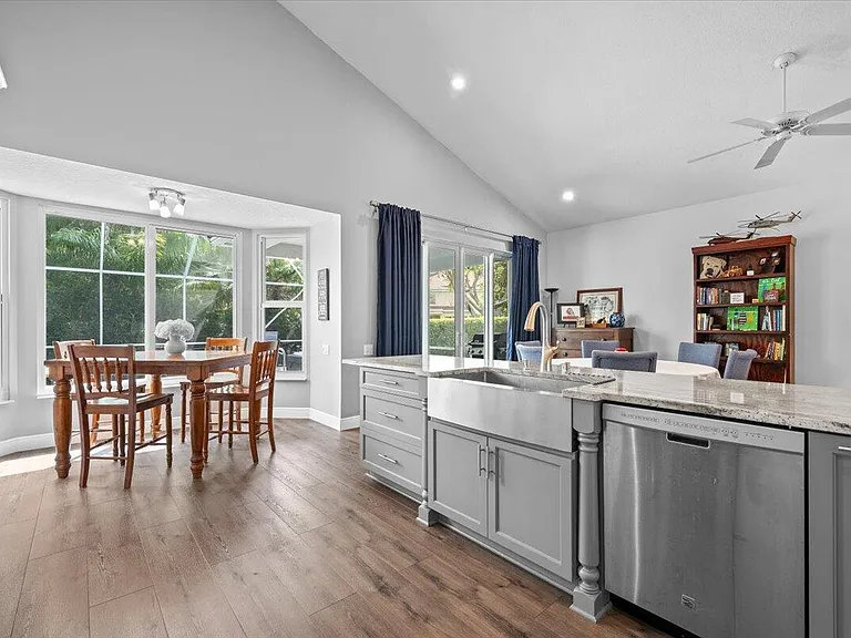 83 Satinwood Ln — Photo 15