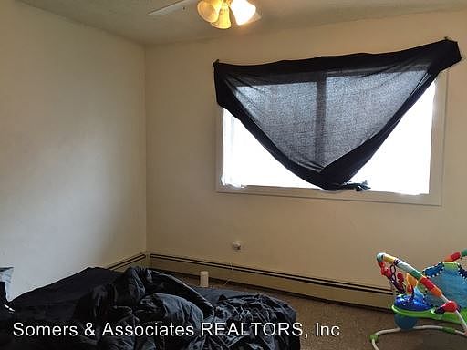 3rd image of 228 Woodridge St APT 8