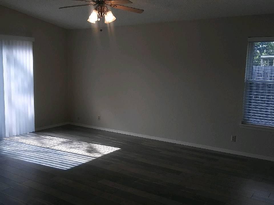 1st image of 14466 S Oak Ct E