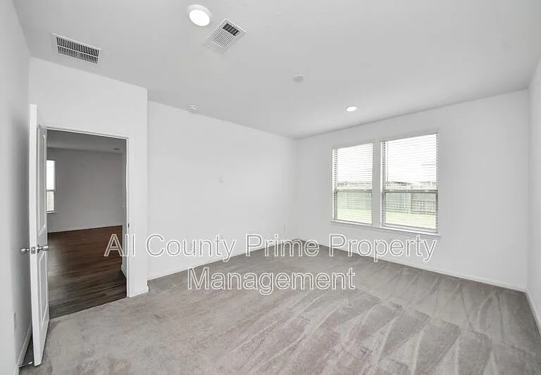 1325 Grass Bend Dr — Photo 13