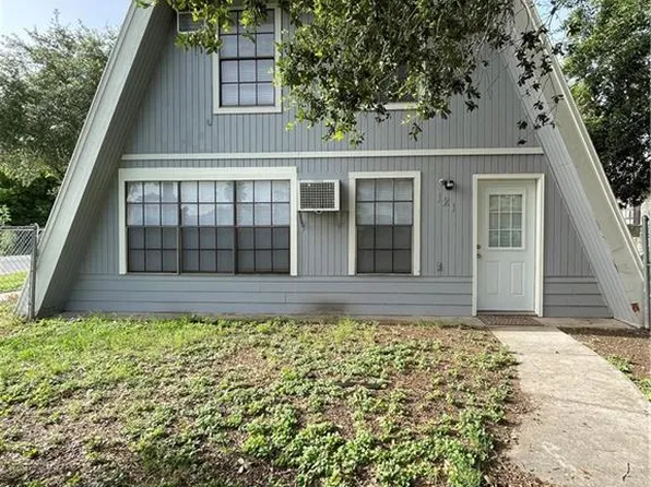 121 W Lovett St, Edinburg, TX 78541