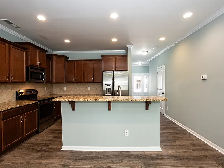 14310 Foxcroft Rd — Photo 9