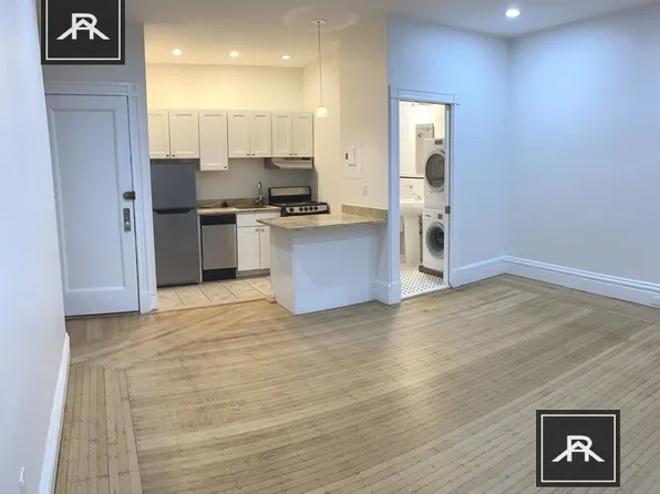 174 Newbury St APT 4, Boston, MA 02116