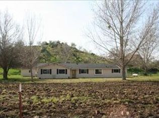 2626 Terrace Ave, Sanger, CA 93657