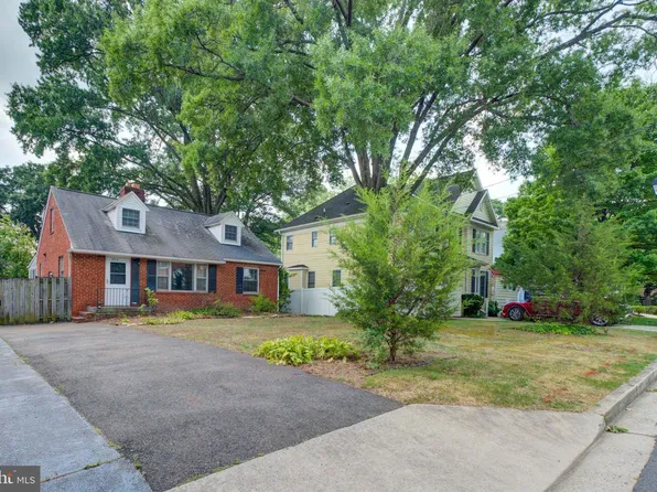 5712 5th St S, Arlington, VA 22204