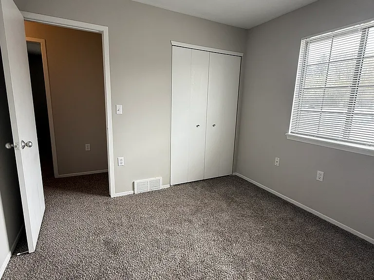 1256 Oxford Manor Ct #1 — Photo 15