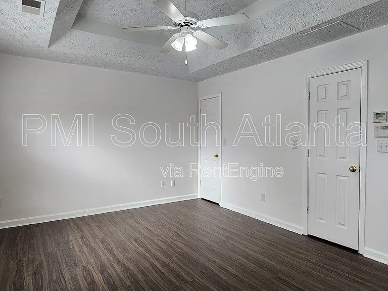 588 Hunnicutt Rd SE — Photo 31