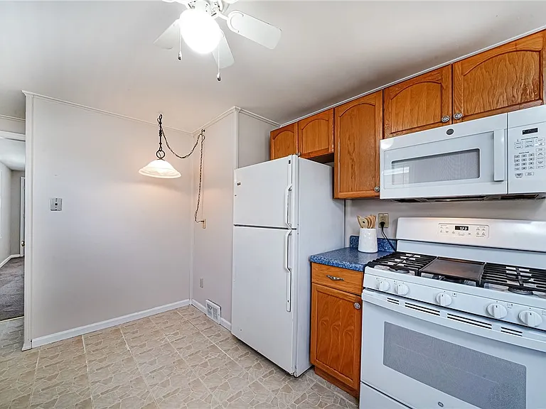 210 New Haven Ln — Photo 11