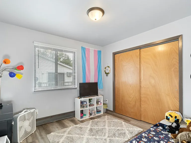 271 Shannon Ct #1 — Photo 16