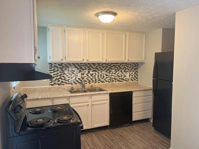 5612 Harshmanville Rd — Photo 37