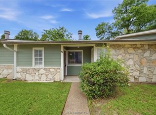 2800 Longmire Dr APT 28, College Station, TX 77845
