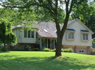 824 Delong Ave, Council Bluffs, IA 51503